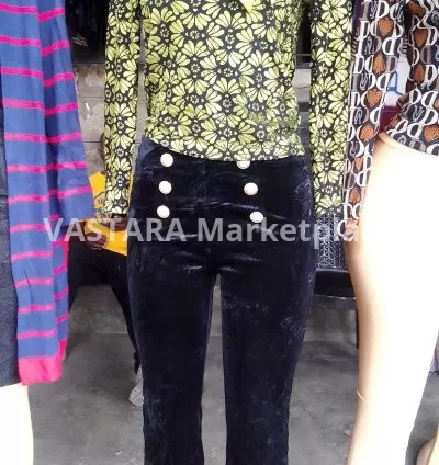 Lady's hipster velvet and crop top